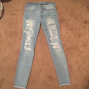 American Eagle women’s jeans